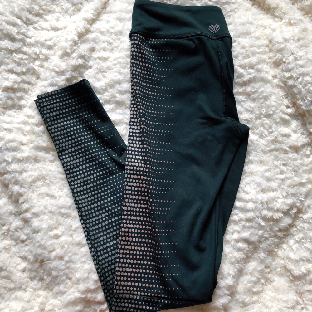 Reflective Forever21 athletic leggings